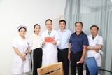 莘莘学子牵人心  温暖关怀送真情