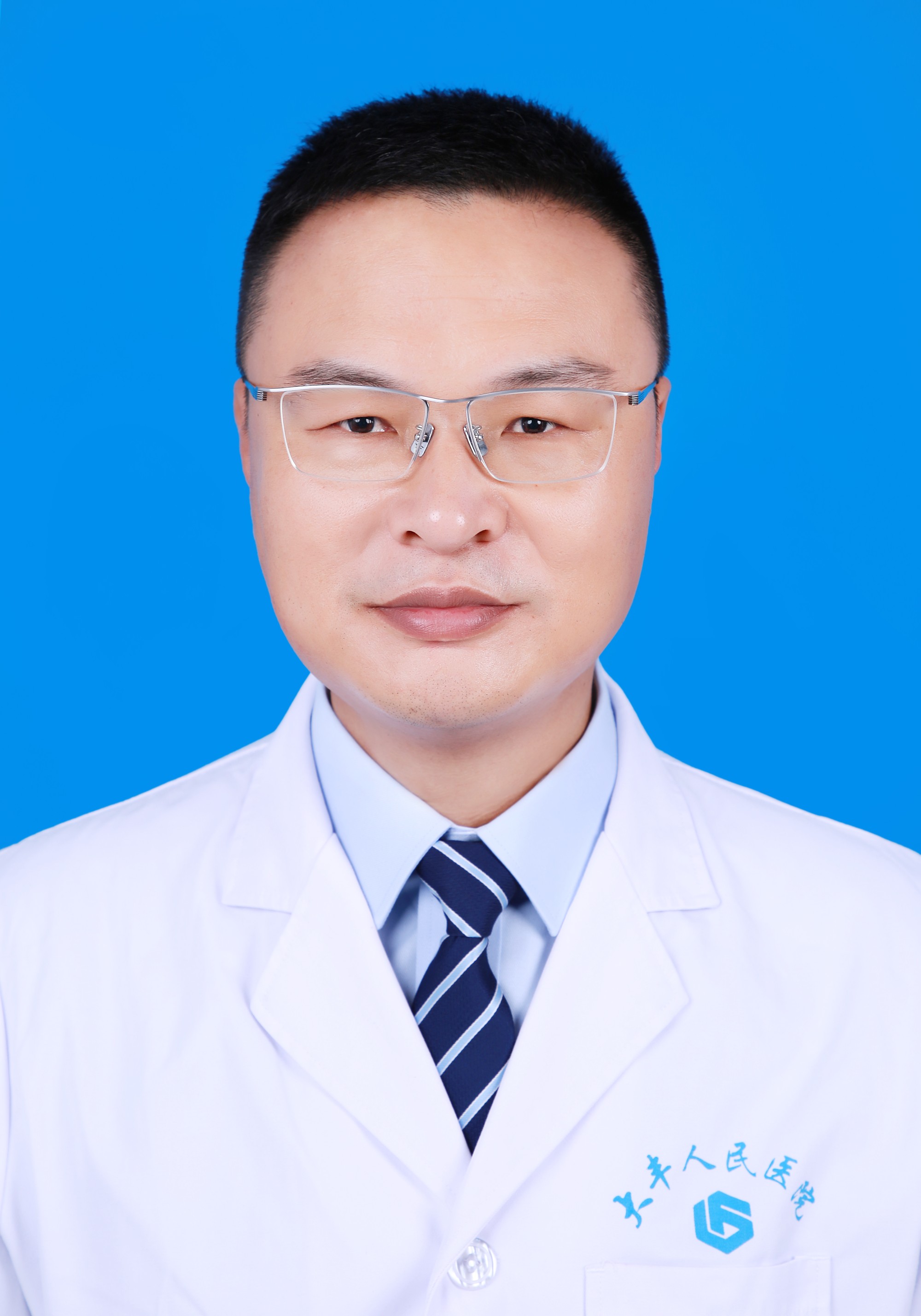 副主任医师 朱旭华