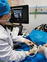 【医讯】我院超声科顺利完成超声引导下肛周脓肿置管引流术