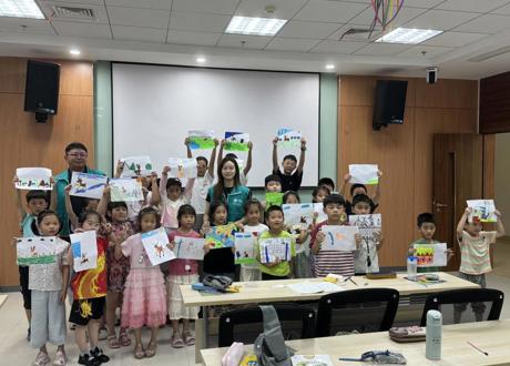 我院职工子女暑期托管班圆满结业：多彩课程点亮孩子假期