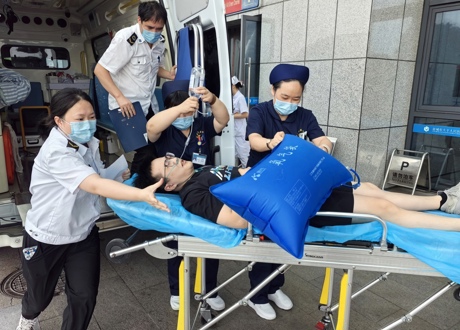 以“演”筑防，以“练”备战&nbsp;—— 我院创伤中心交出群体创伤救治“实战答卷”
