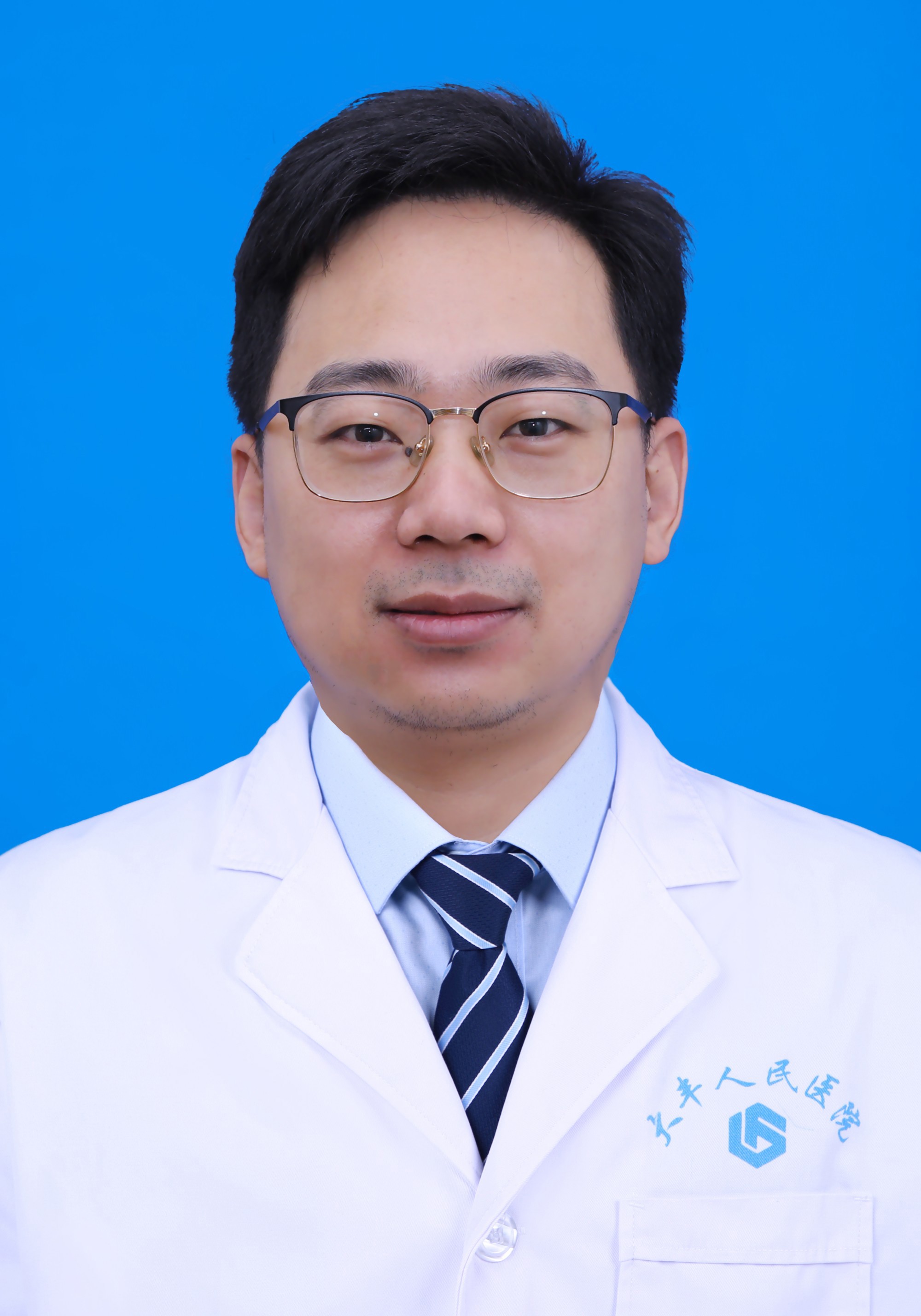 副主任医师 李璨